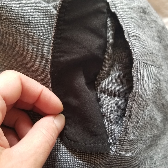 🍁3/$25 Banana Republic Short Sleeve Button Up Top - Picture 7 of 8